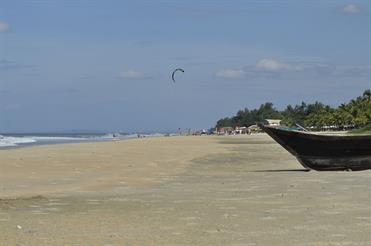 01 Mobor-Beach_and_Cavelossim-Beach,_Goa_DSC6423_b_H600